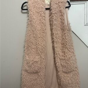 Fuzzy Sleeveless Long Vest in Blush